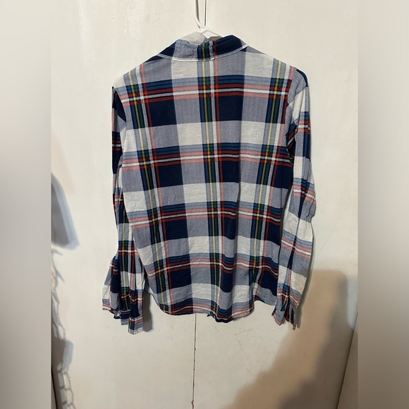 Passport size Large Button Down Top - Picture 2 of 3